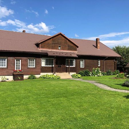 Mily Apartament Ustrzyki Dolne Exterior foto