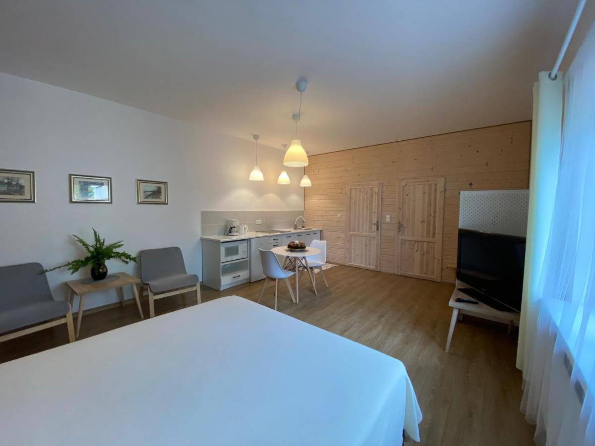 Mily Apartament Ustrzyki Dolne Exterior foto